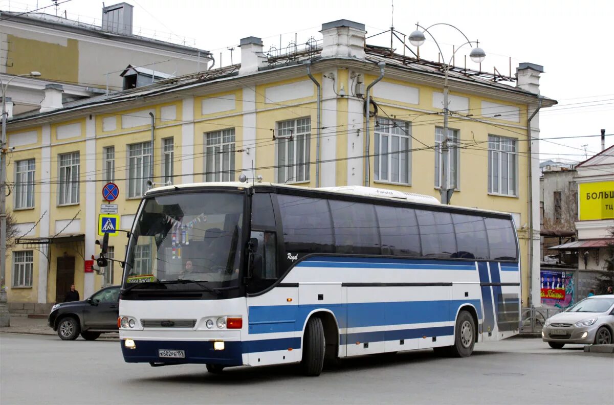 Межгород пермь. Carrus Regal автобус. Пермский автобус Пермь Пермский край. Автобус Пермский междугородный. Автобусы Пермь.