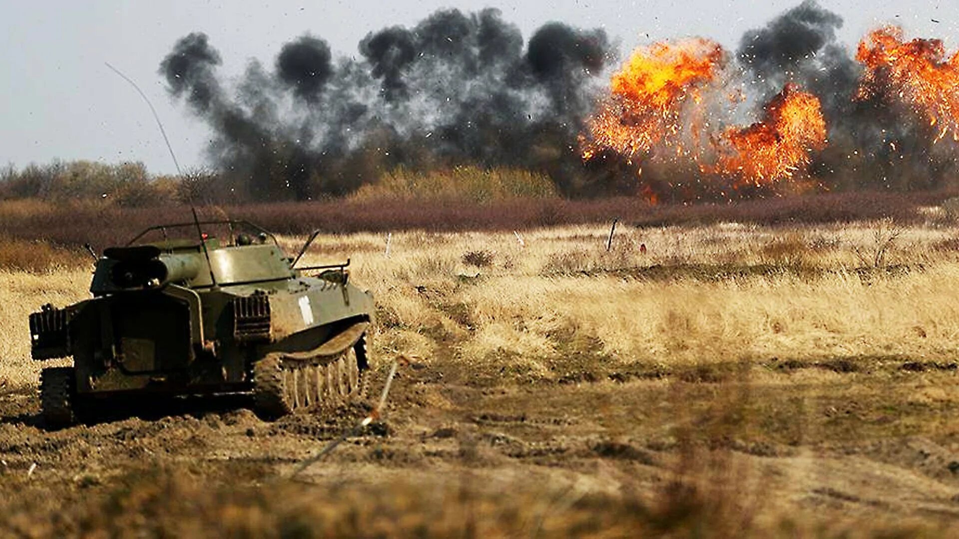 Рипер беспилотник. Sistema razminirowaniya ur 77 zmei gorinich. Ур-77 метеорит змей горыныч. Машина разминирования змей горыныч ур-77. Ur video.