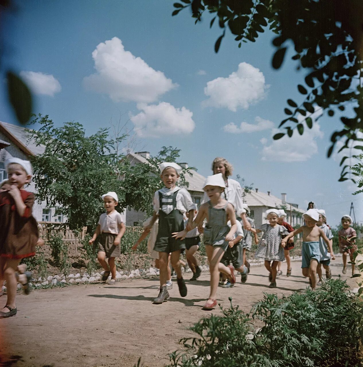 Фотограф семён Осипович Фридлянд дети. Советские дети летом. Лето 1940.
