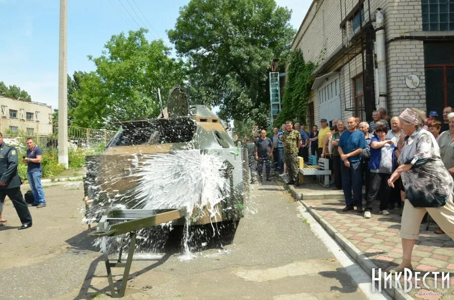 Передвижной блокпост «Миколаевець»,. Мобильный блокпост «николаевец»:. Николаевский бронетанковый завод. Техника Украины в николпев. Николаевский бронетанковый