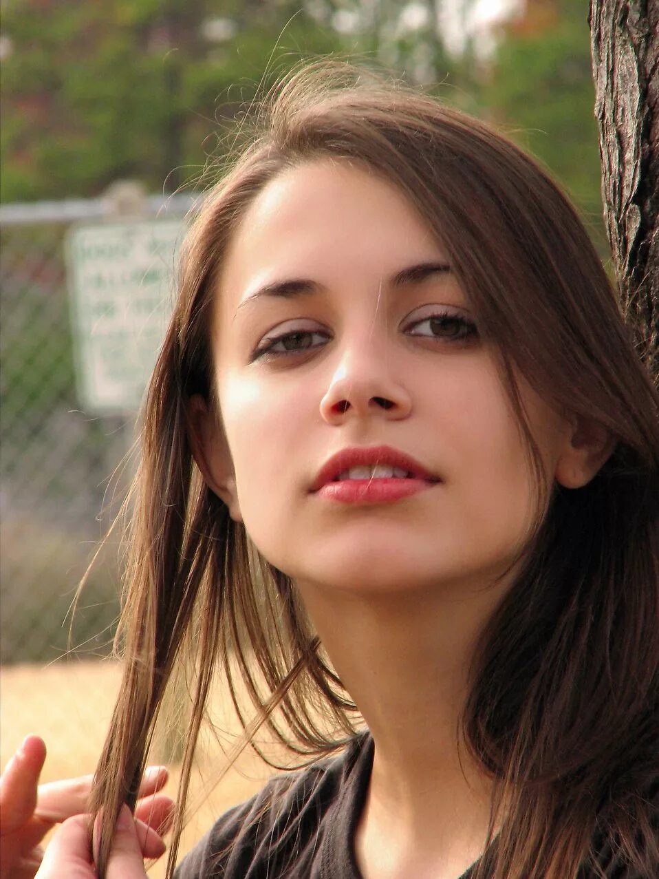 Teen picture forum. Portrait of pretty teenage girl. Victoria Medlin.