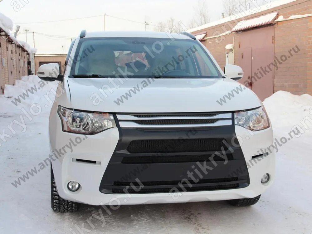 Бампер Mitsubishi Outlander 3. Бампер Митсубиси Аутлендер 2014. Mitsubishi Outlander 2012 обвес. Бампер передний Mitsubishi Outlander 3rd Generation 2012-2014.