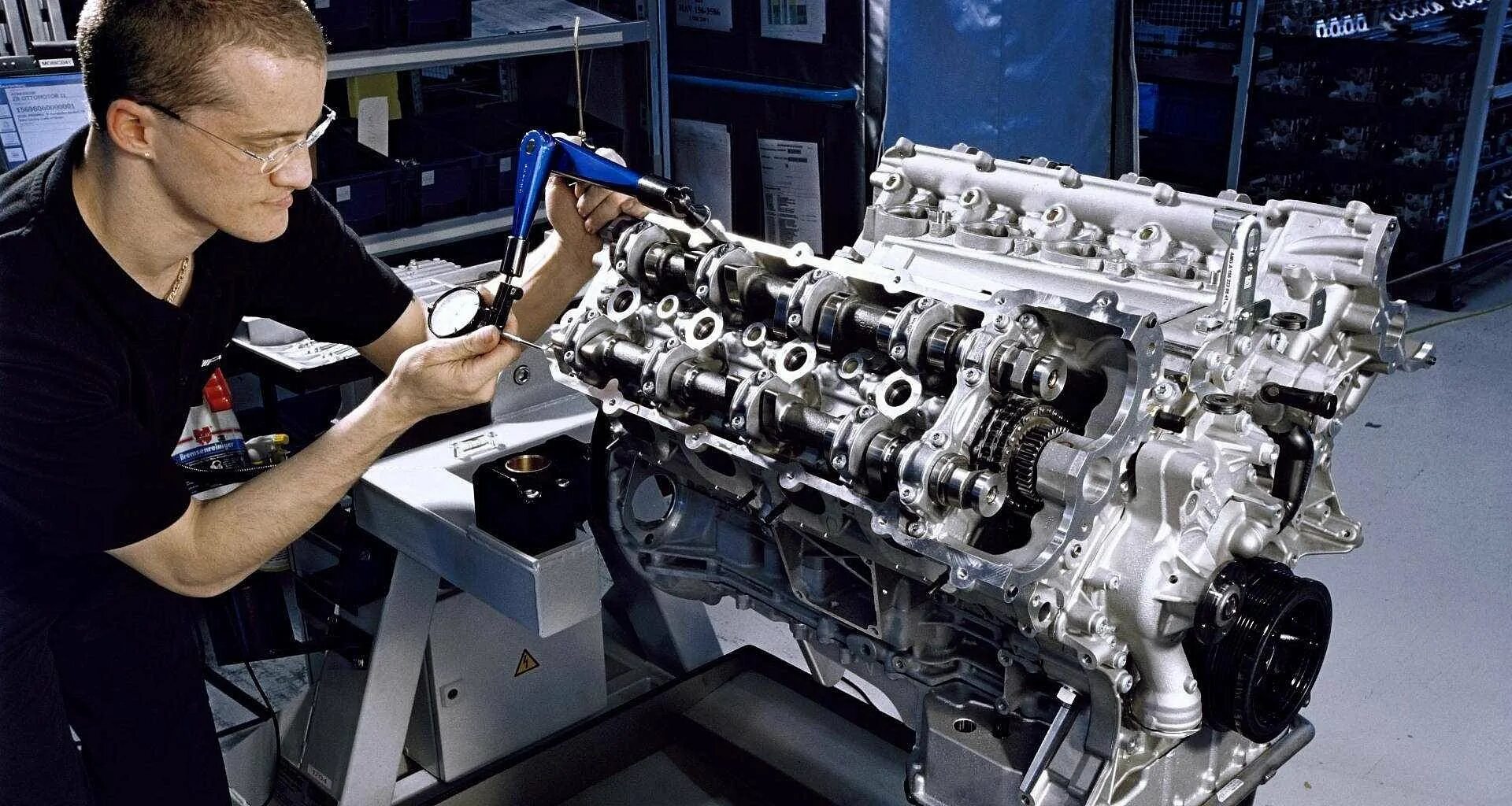 Engine building. Эволюшн 12000 оборотов. Engine building. Обои механика двигатель. Ford modular v8 схема.