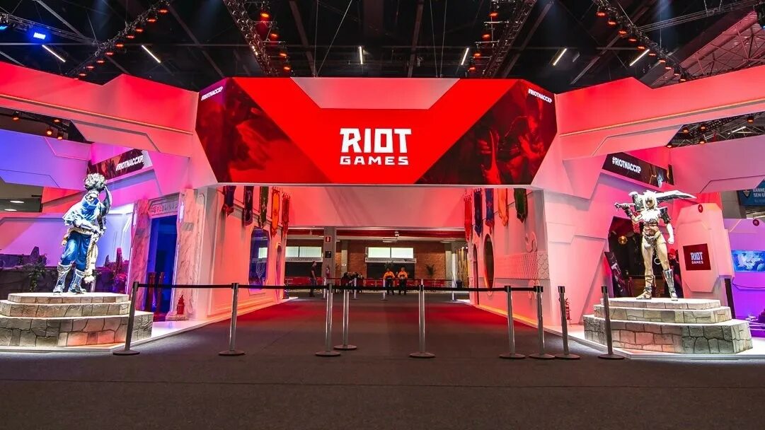 Riot games кабинет. Riot games. Штаб квартира Riot games. Офис риот геймс в Москве. Riot mobile студия.