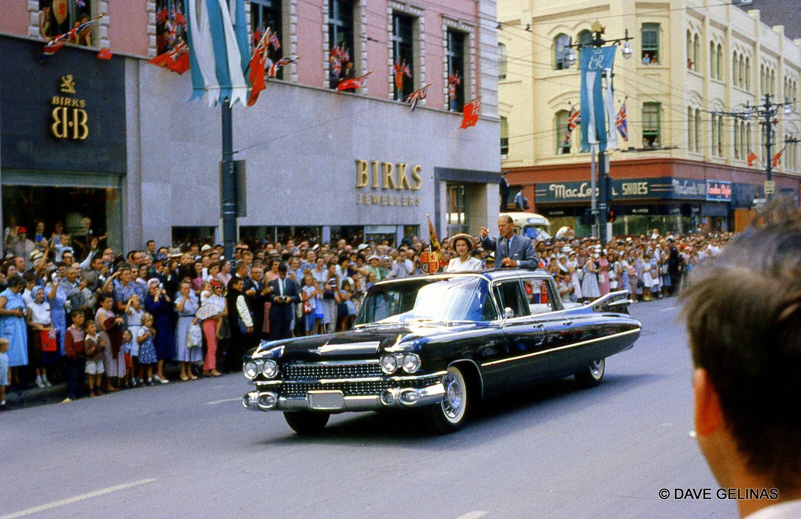 Ll tours. Cadillac Queen Mary II presidential Limousine 1956. Cadillac Royal. Presidential Limousine. Presidential motorcade.