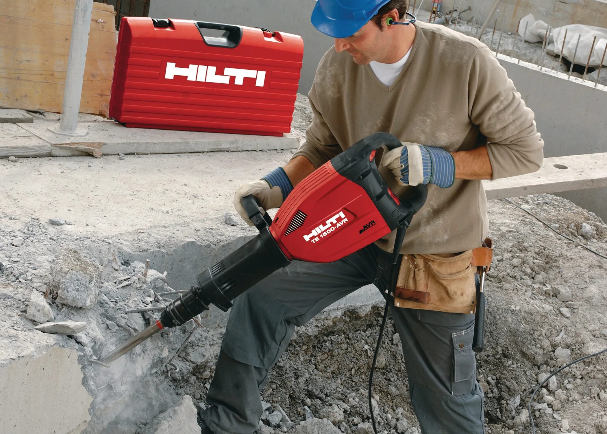 Работать отбойником. Hilti te 1500. Отбойный молоток хилти. Бетонолом хилти 270. Отбойный молоток бетонолом.