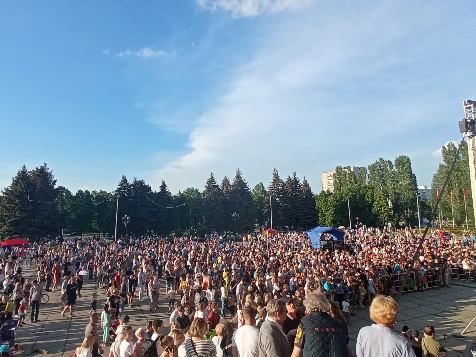 30 июня 2023 г. День города Тольятти 2023. День города сцена. С днем города. День города «фестиваль техники» Тольятти.