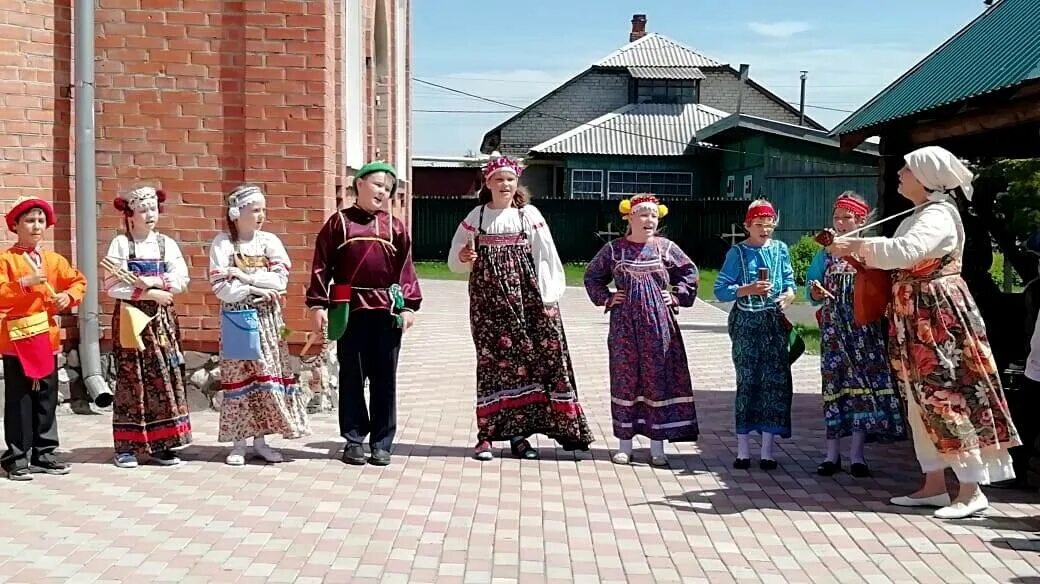 Весёлые посиделки кемерово. Город музей мариинск кемеровская область. Музыкальная школа мариинск. Детская музыкальная школа 22 мариинск. Детская музыкальная школа мариинск.