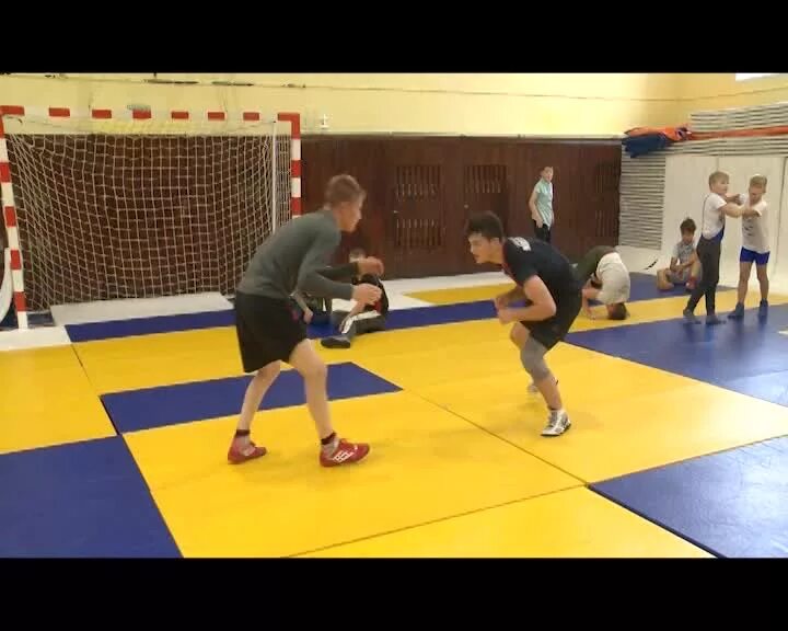 строительство зданий. строящий борются. центр борьбы уфа строительство. валиев борец вольного стиля. проект спортивного центра по борьбе.