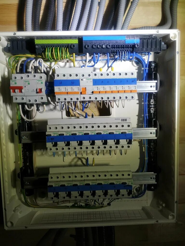 Ретро провод тдм. Электромонтажные работы. Электромонтажное оборудование ike. Электрика 45. Электрика 45.