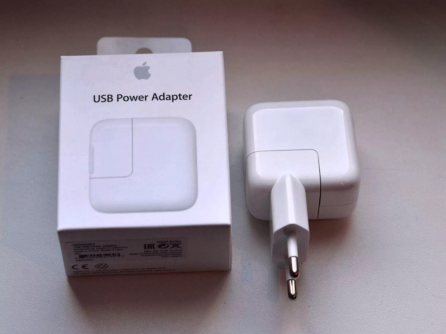 Проверить зарядное устройство apple. 10w usb power adapter apple. зарядка эпл 12w. адаптер сетевой apple usb 12вт. блок питания для apple ipad 12w.