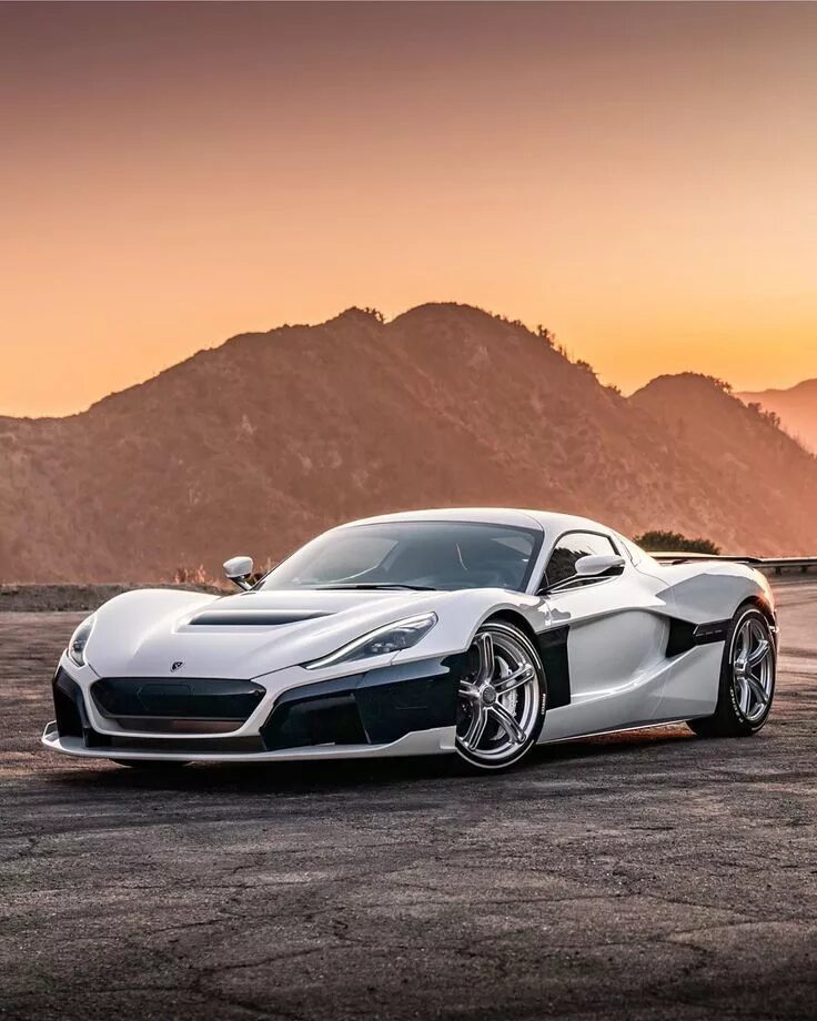 Rimac Nivera. Машина Rimac nevera. Rimac c2. Римак гиперкар. Римак невера