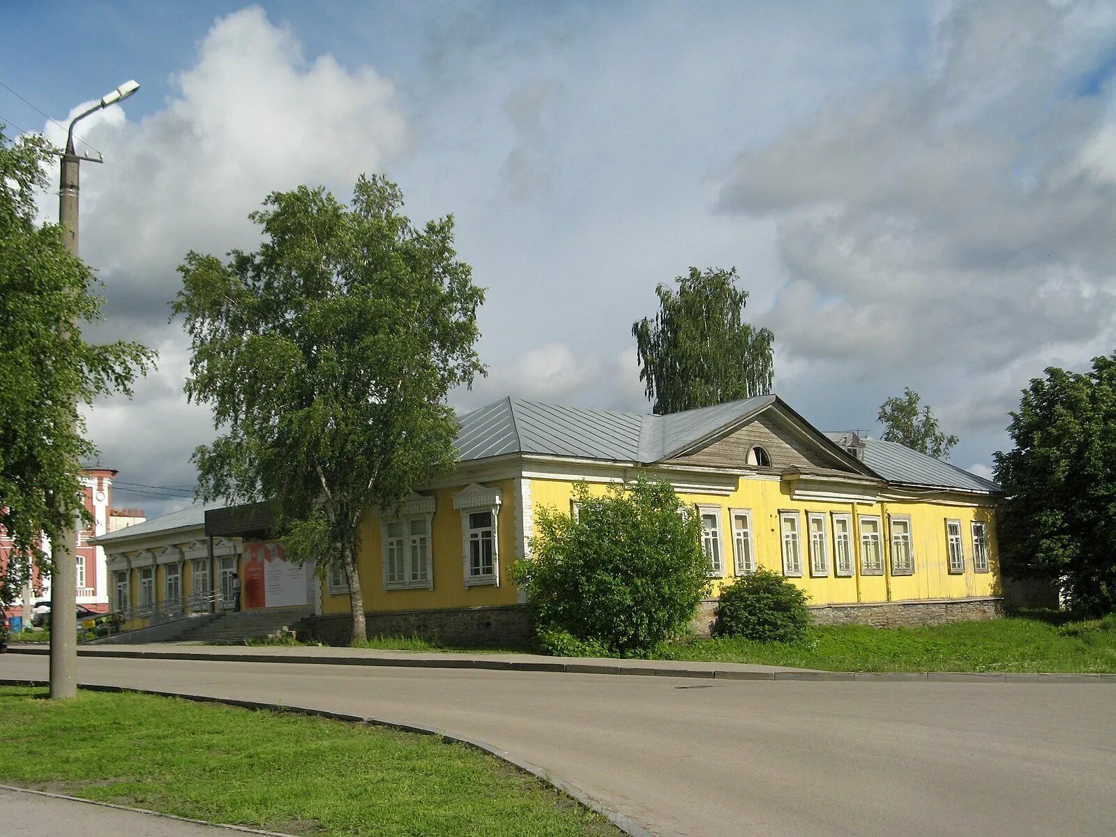 Лысьвенский музей Лысьва. Лысьвенский городской музей. Лысьва краеведческий музей. Музей в Лысьве Пермский край.