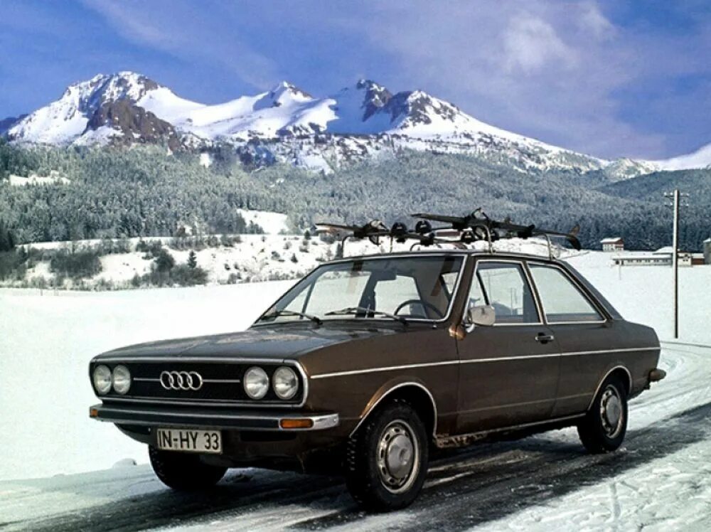 Ауди первого поколения. Ауди 80 b1. Ауди 80 1972. Ауди 80 1 поколение. Audi 80 b1 ZB.