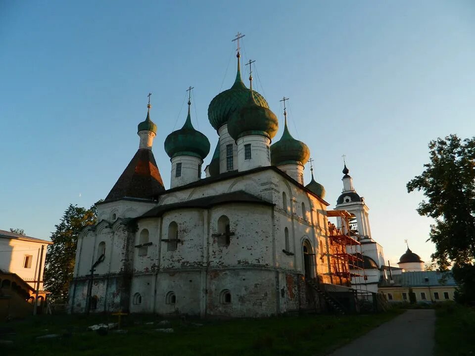 Храм в России 16 век. Храмы 16 века в России. 16 Век архитектура России.