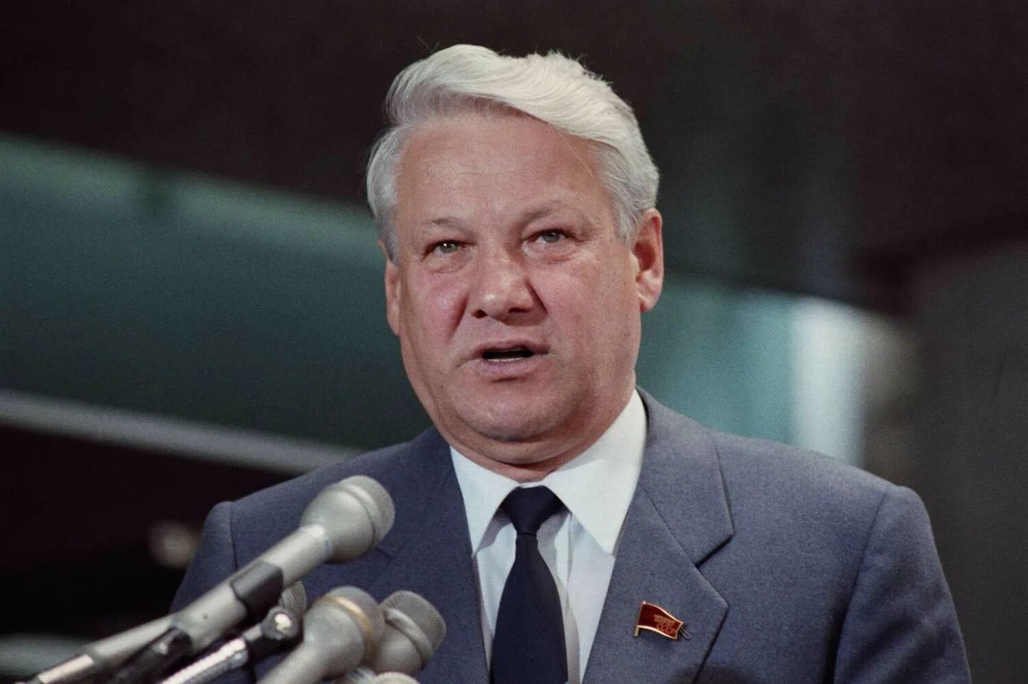 Кто был президентом в 1993 году