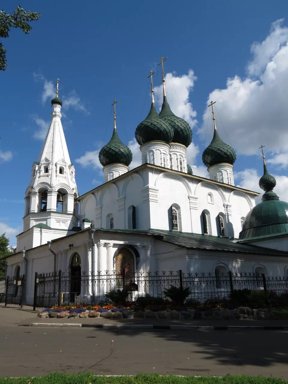 Переславль залесский углич ярославль. Переславль-Залесский золотое кольцо России. Переславль Ярославль. Ярославль Ростов Углич. Углич Ярославская 18.