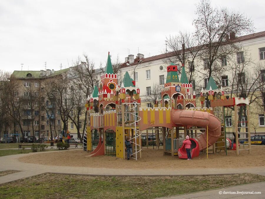 Могилев двор. Снт бодрость, усадьба лесной двор. Кафе русский двор могилев. Агроусадьба калинка мозырь. Усадьба лесной двор.