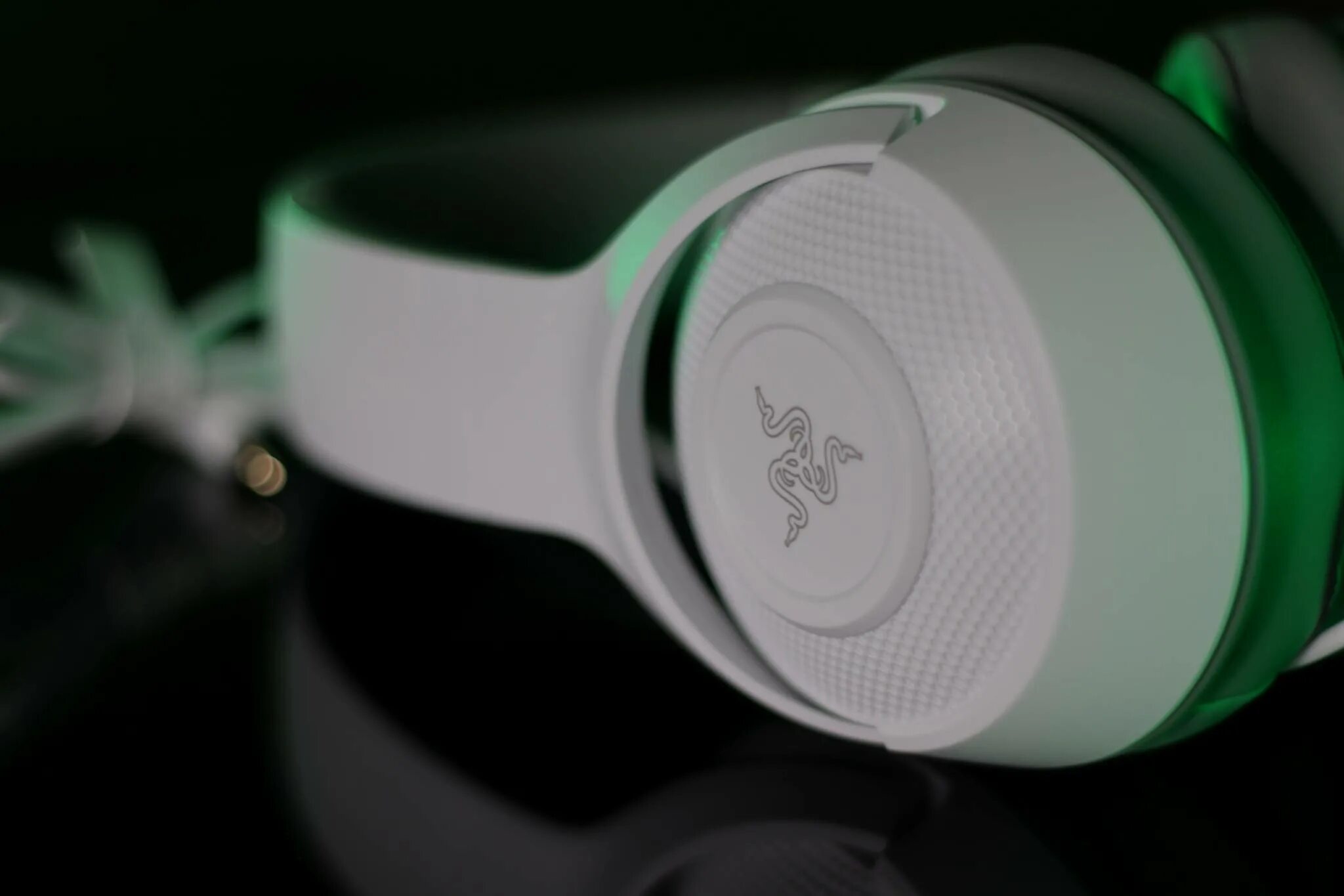 Kraken зеркало 3dark link com. Razer Kraken x Mercury. Наушники Razer Kraken Mercury. Razer Kraken x Mercury белый. Razer Kraken Mercury белый.