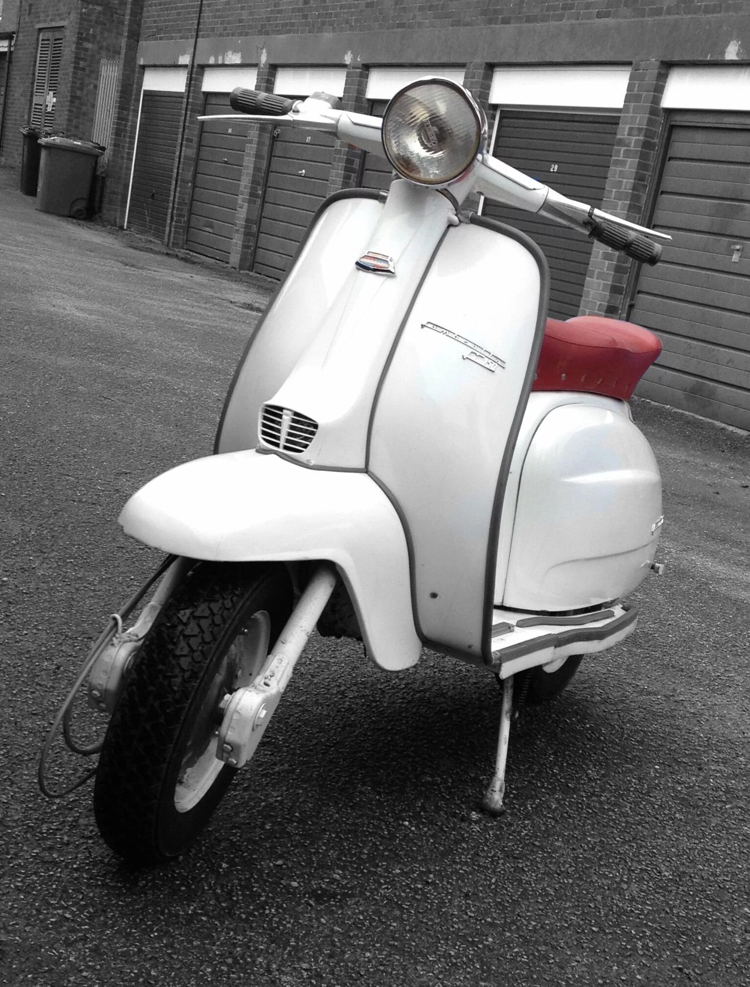 Ретро скутер купить. Ретро скутер Веспа 150. Мопед Lambretta. Lambretta скутер. Веспа Альфа.