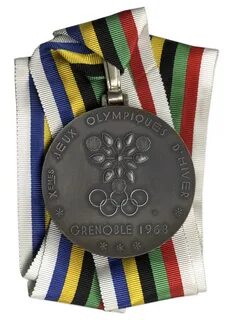 Серебряную олимпийскую медаль