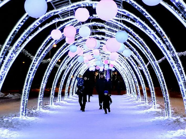 Тюмень сверху. Тюмень с высоты птичьего. Тюмень с птичьего полета. Новогодняя тюмень 2023 тюмень. Тюмень с птичьего полета.