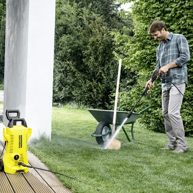 Применение керхера. Мойка высокого давления Karcher k2. Karcher k 2. Karcher 2.012. Karcher k2 Premium.