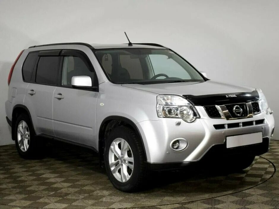 Внедорожник до 1000000 рублей с пробегом. Nissan x-Trail 2013 2. Nissan x-Trail 2013. Nissan x-Trail 2.0 CVT. Ниссан до 1000000.