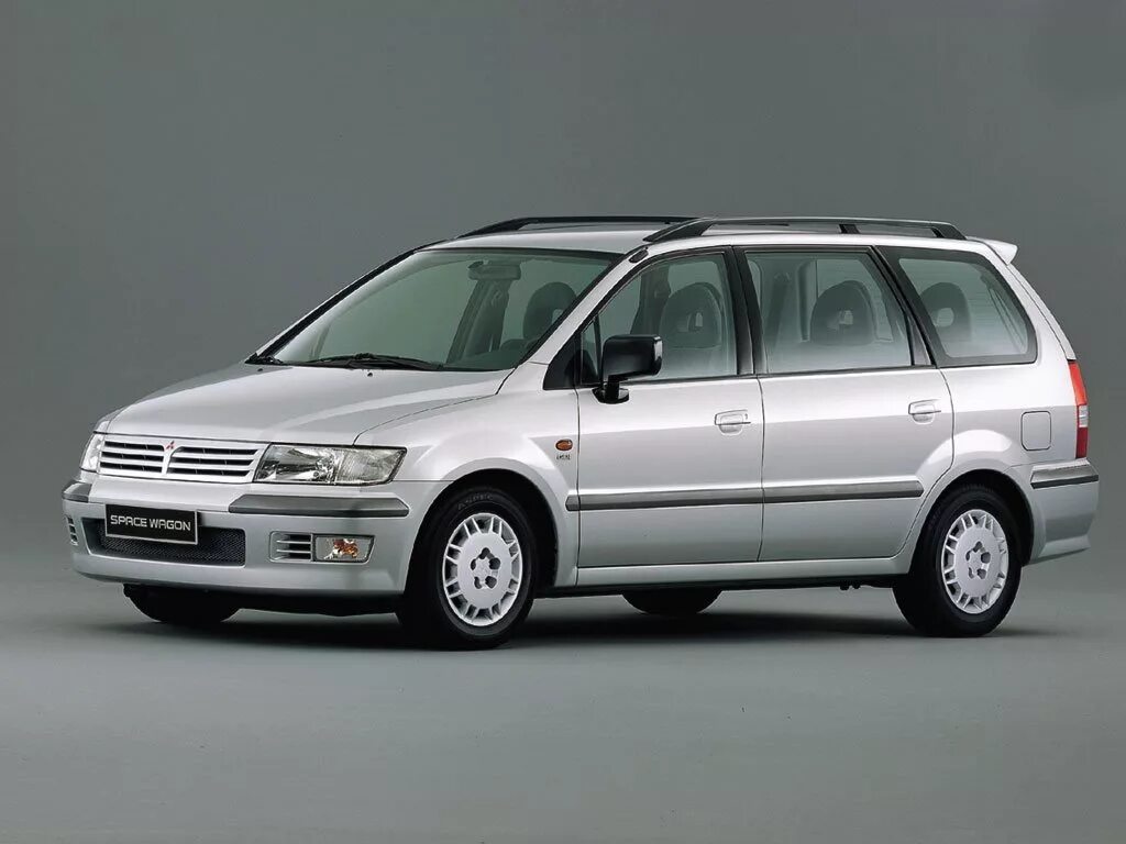 Mitsubishi Space Wagon III. Митсубиси Спейс вагон 2004. Mitsubishi Space Wagon 1998. Mitsubishi Space Wagon 2. Wagon 3