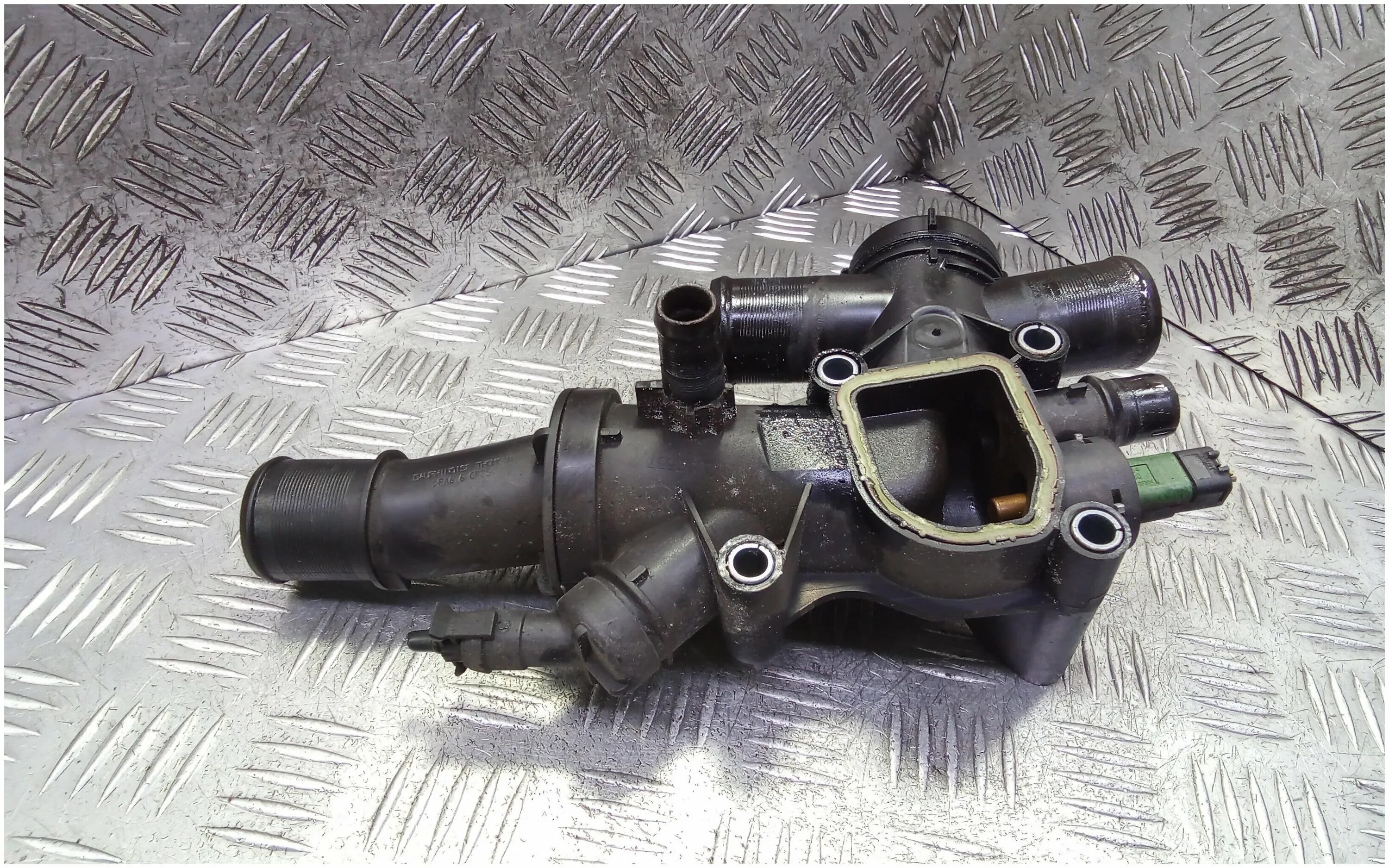 термостат опель инсигния 1. Opel vectra b термостат. термостат hover h5 2. 0d. термостат ленд ровер фрилендер 2.