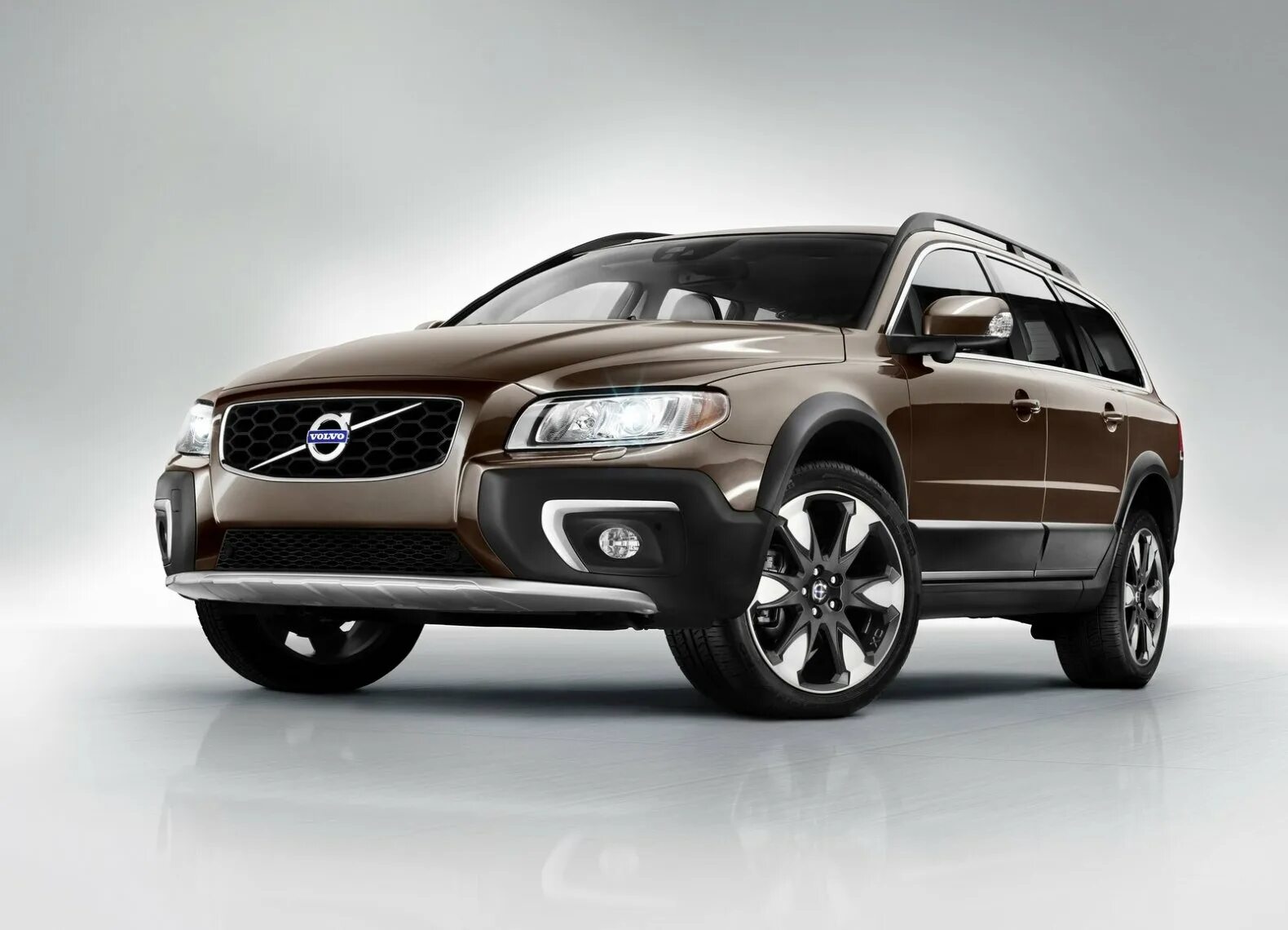 Volvo xc70 поколения. Volvo xc70 2021. Volvo xc70 III. Вольво хс70 2022. Volvo xc70 внедорожник.