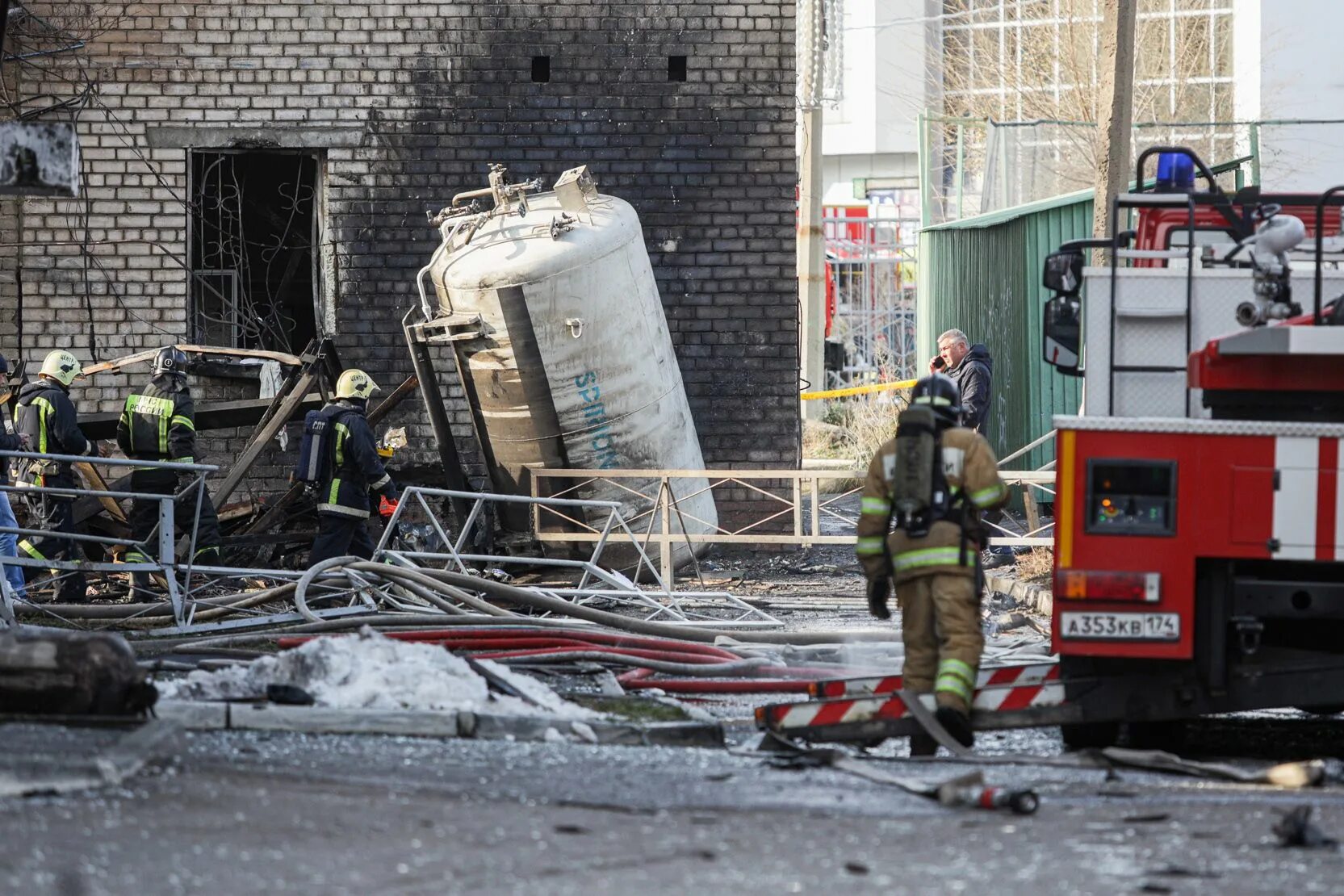 Трагедия в челябинске сегодня. Городская больница 2 взрыв Челябинск. Взрыв кислорода в Челябинске. Взрыв в больнице в Челябинске. Взрыв в больнице в Челябинске 31 октября.