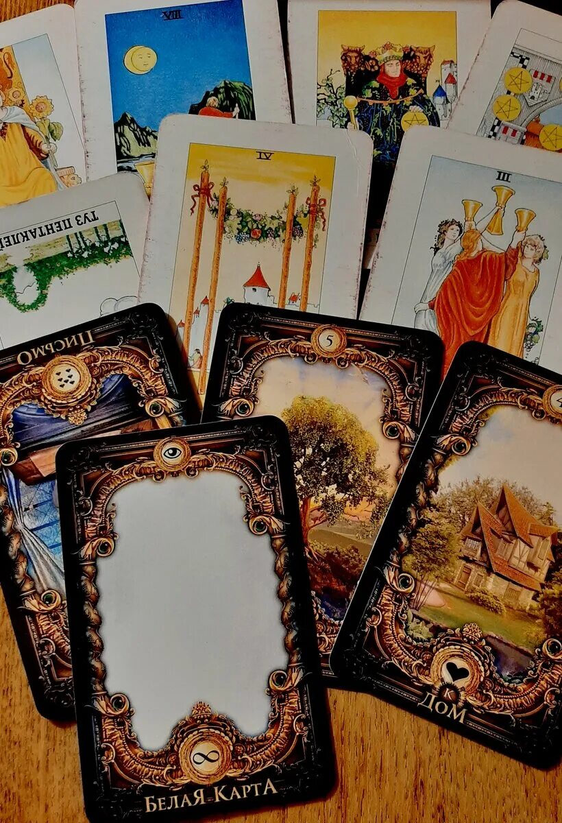 Чем отличается оракул от таро. Чем отличается оракул от таро. Таро оракул. Сказочные колоды таро. Чем отличается оракул от таро.