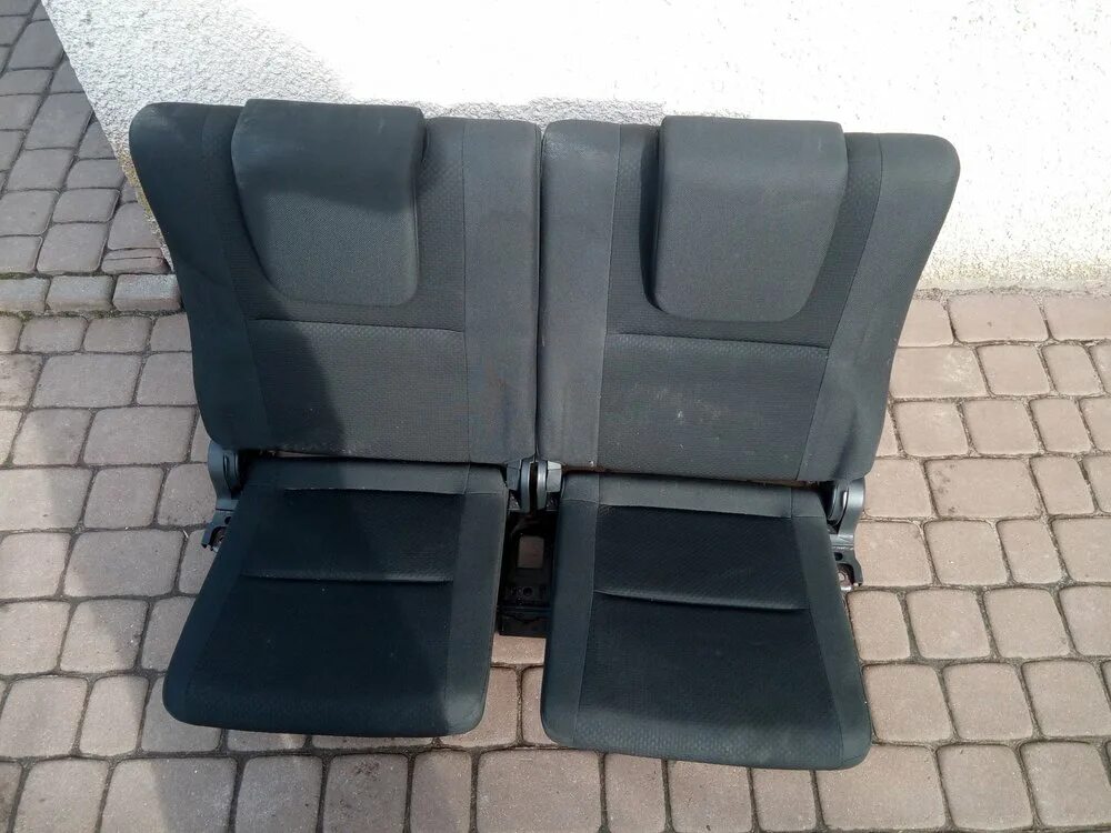 Тойота версо 3 ряд. Тойота версо 3 ряд сидений. Isofix тойота вольтц. Toyota corolla verso 2007 салон. Сиденье королла версо.