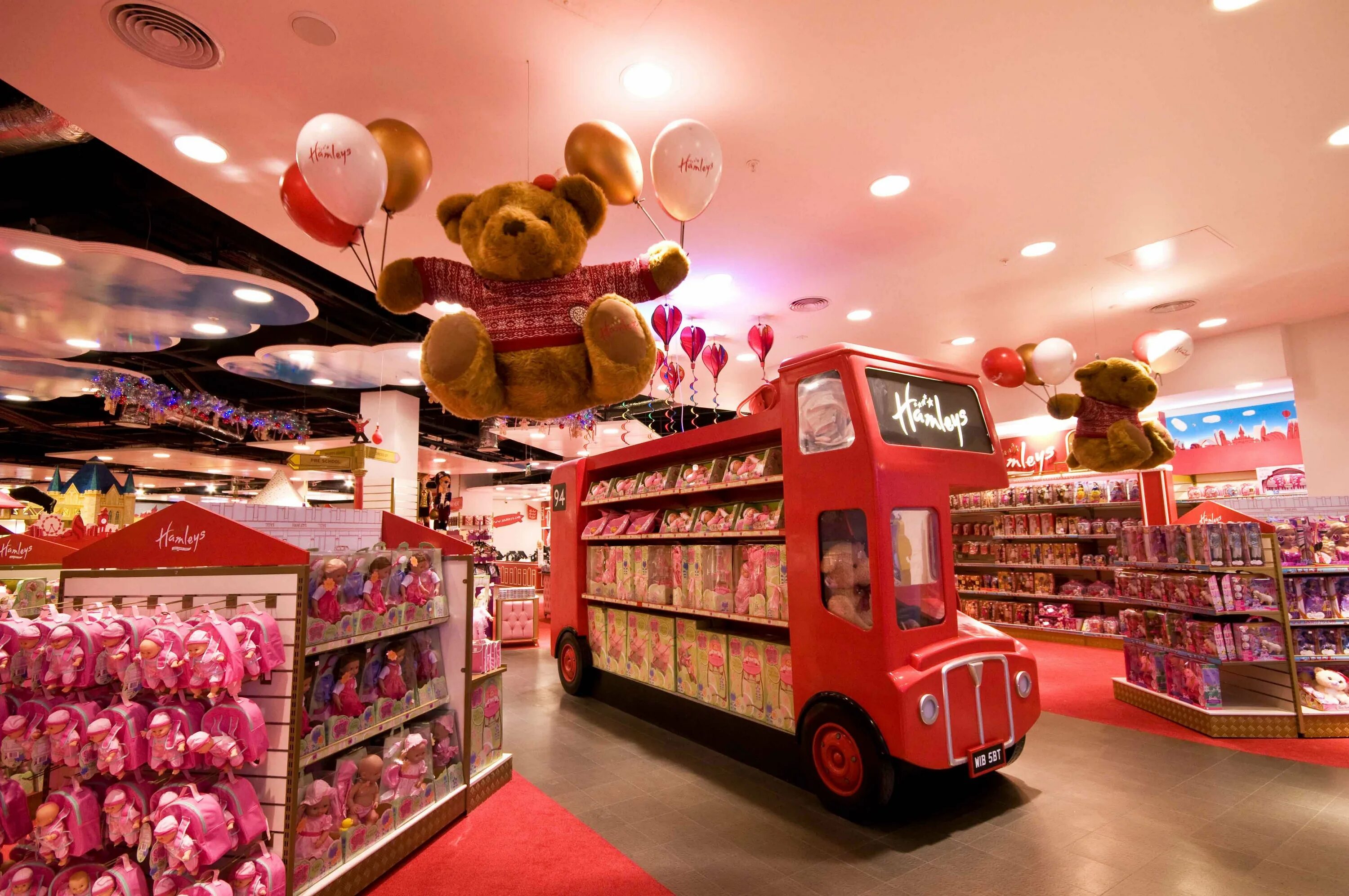 Hamleys is the best. Мир хэмлис на лубянке. магазин игрушек hamleys лубянка. цдм хэмлис. hamleys цдм.