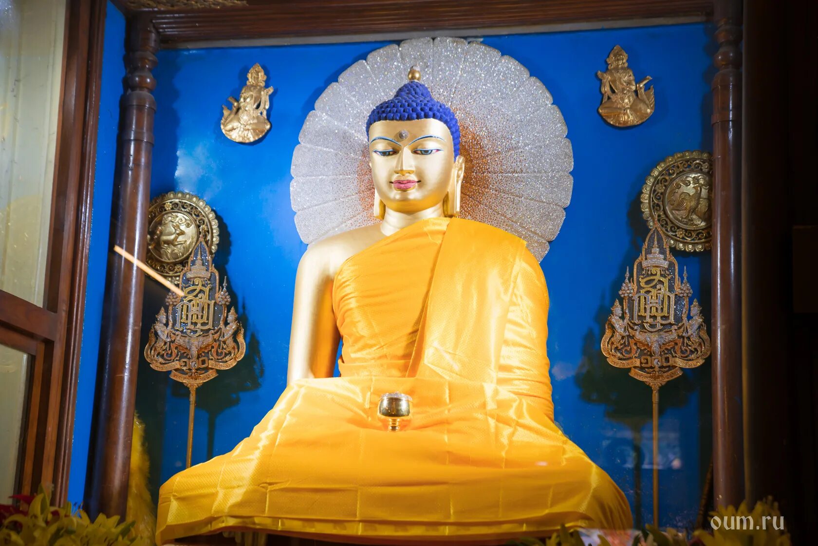 Буда гришна. Модельное место буддизма. Махаяна и хинаяна отличия. Будда Гришна биография кто такой.