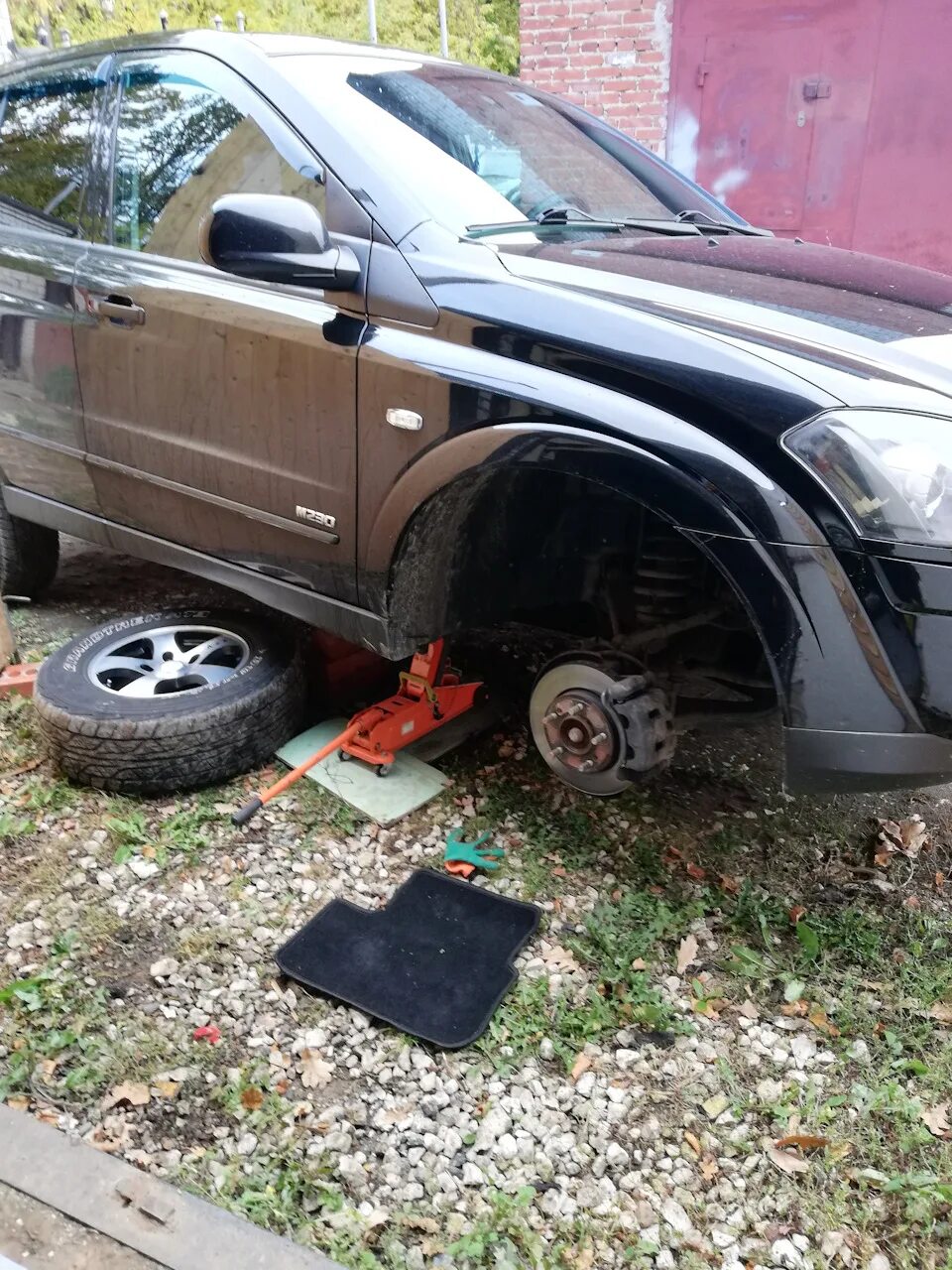 Кайрон номер рамы. Номер рамы на SSANGYONG Actyon 2007. Номер рамы SSANGYONG Actyon Sports 2008. Номер рамы Санг енг Кайрон. Номер шасси Санг енг Кайрон.