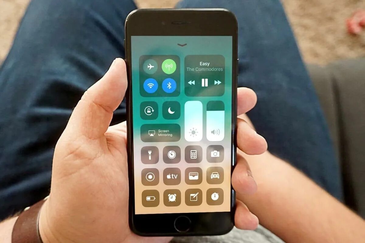 Обновление айфона ios 12. Ios 11. сколько весит обновление на айфон.