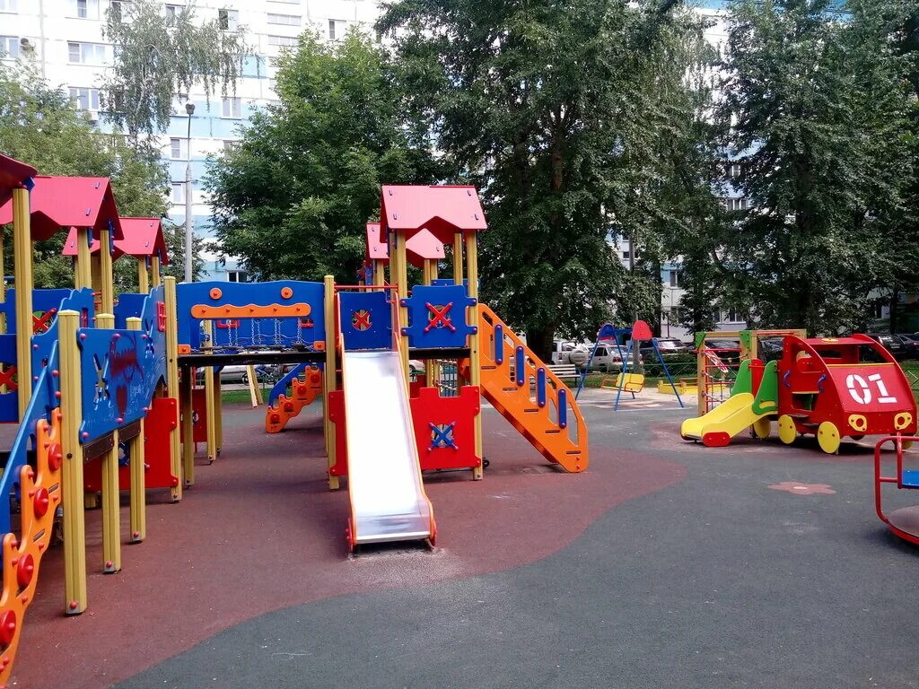 Люберецкий краеведческий музей. Томилинский парк люберцы. Аквапарк сургут аквамарин. Город люберцы. Люберцы березка детская площадка южная.