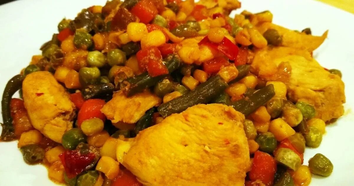 Рис с мексиканской смесью и курицей. Макароны с мексиканской смесью и курицей. Рецепты мексиканской смеси с курицей. Блюда из курицы с мексиканской смесью. Рецепты мексиканской смеси с курицей.