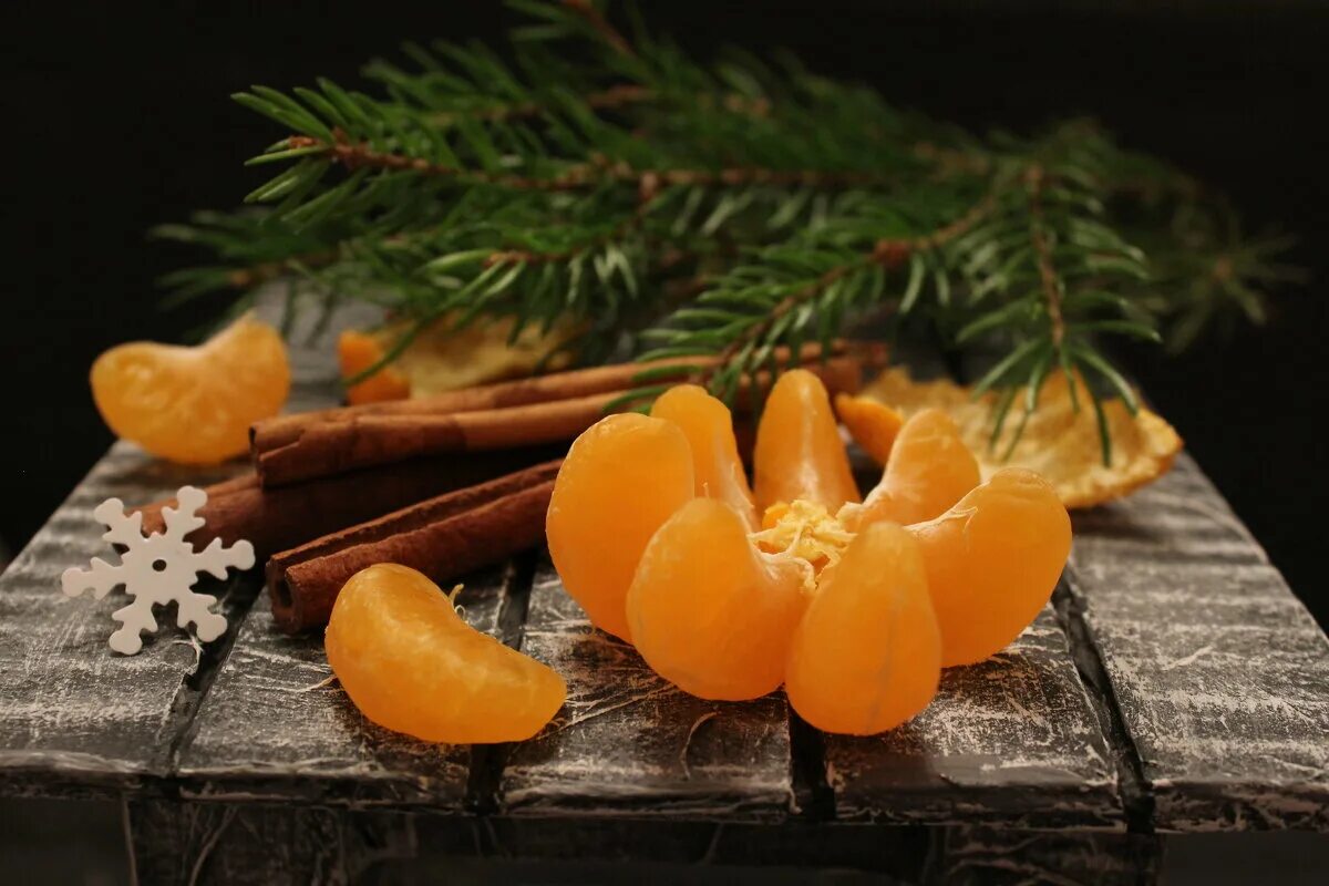 Слушать песню новый год мандаринки. Dava и ольга бузова. Dava и бузова мандаринка. Новогодняя песня для взрослых. Слушать песню новый год мандаринки.