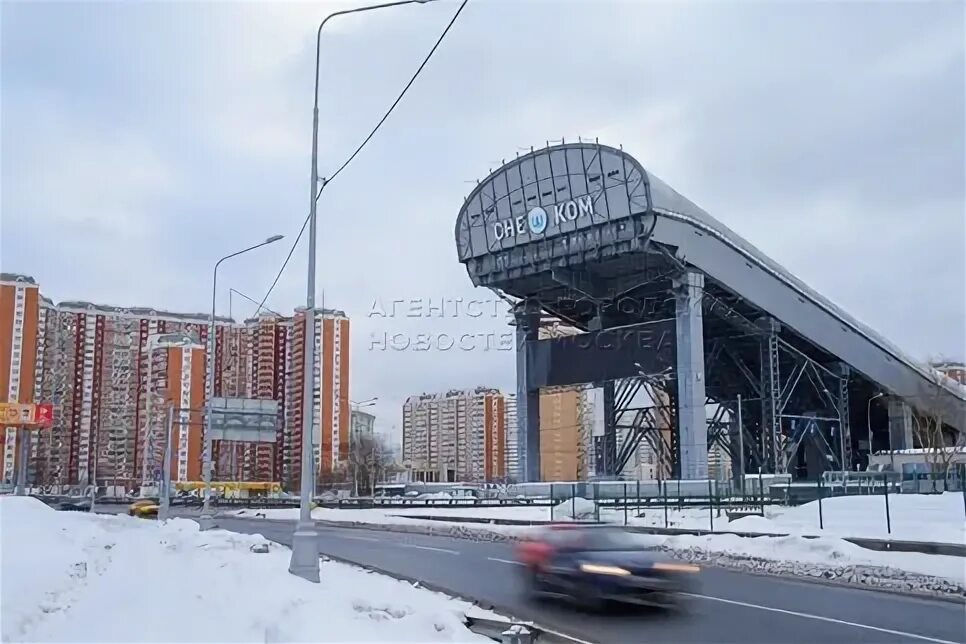 Снос снежком. Снос снежком. Снежком сносят 2023. Красногорск снежком сносят 2023. Здание снежком в красногорске.