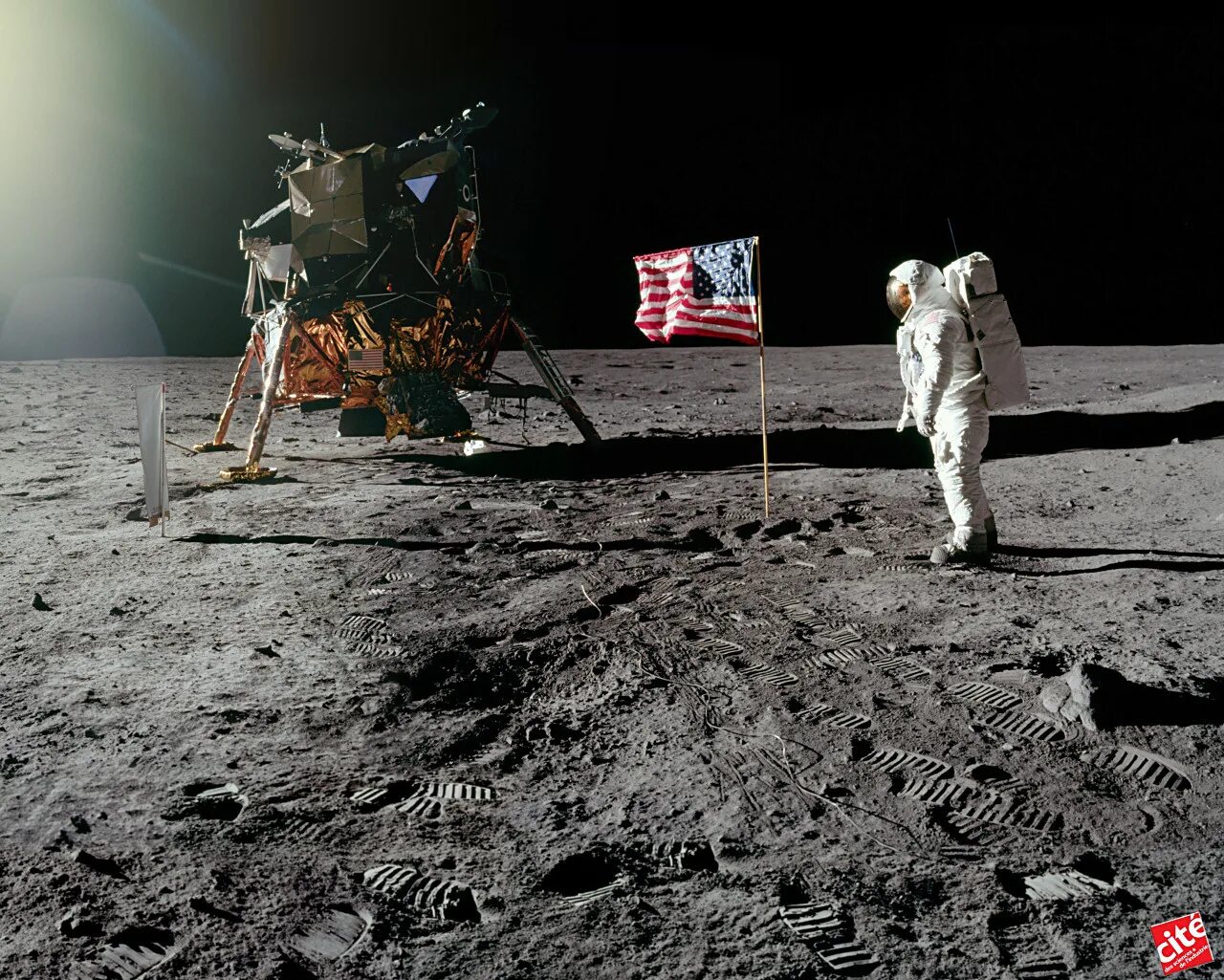 Космонавт на Луне. Высадка на луну. Американцы на Луне. Man landed on the moon