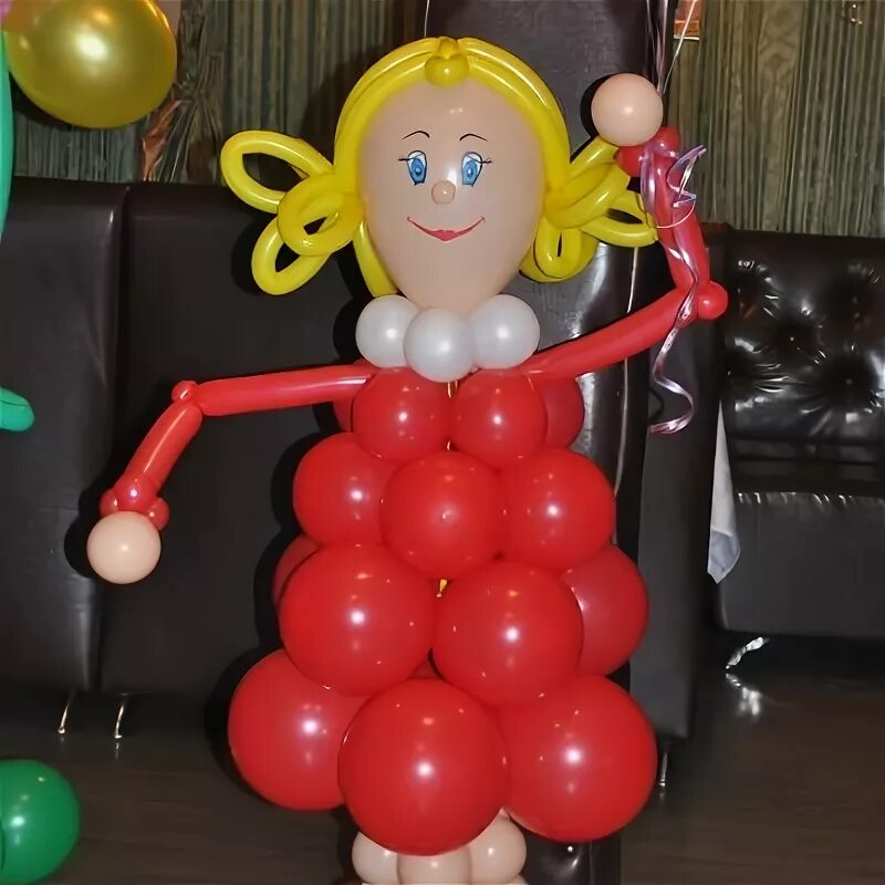 Масленица из шаров. Фигуры из воздушных шаров женщине. Кукла из шаров. Куклы из надувных шариков. Женщина из шариков.