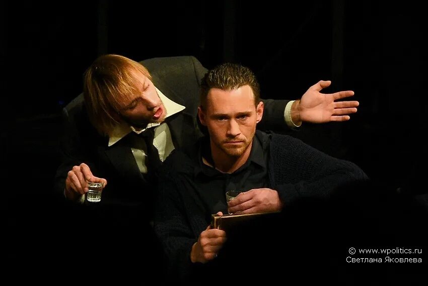 Мещане попытка прочтения. Попытка прочтения' студенческий спектакль гитиса. Мещане спектакль тюз. Petty-bourgeois drama. Мещане попытка прочтения.