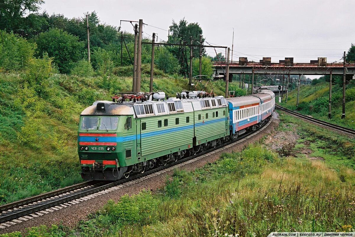 Туту поезд адлер. Чс8 Череповец. Чс8-002. Поезда СССР чс8. Чс8 013.