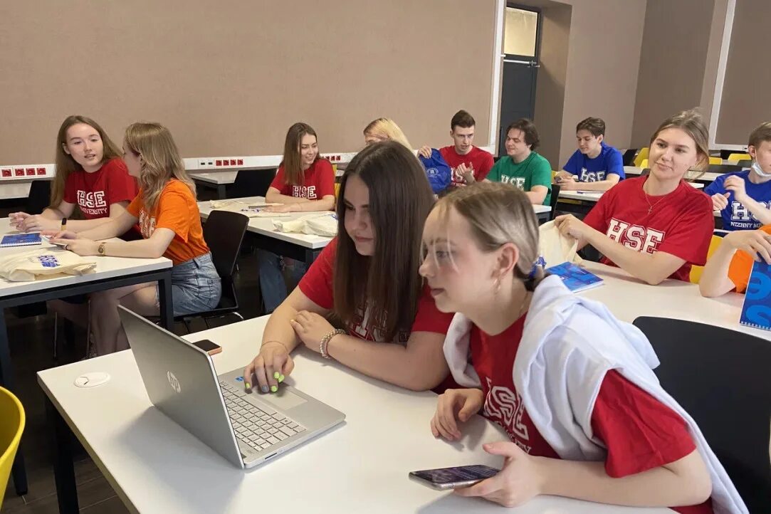 Высшая школа экономики нижний новгород. Ниу вшэ нижний новгород аудитории. ниу вшэ нижний новгород 2025. фото студентов в аудитории вшэ. вшэ пми нижний новгород.