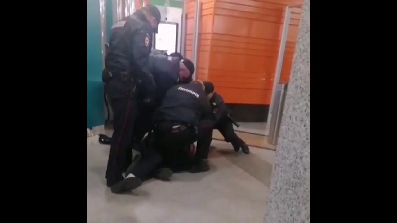 Полицейский беспредел с матом