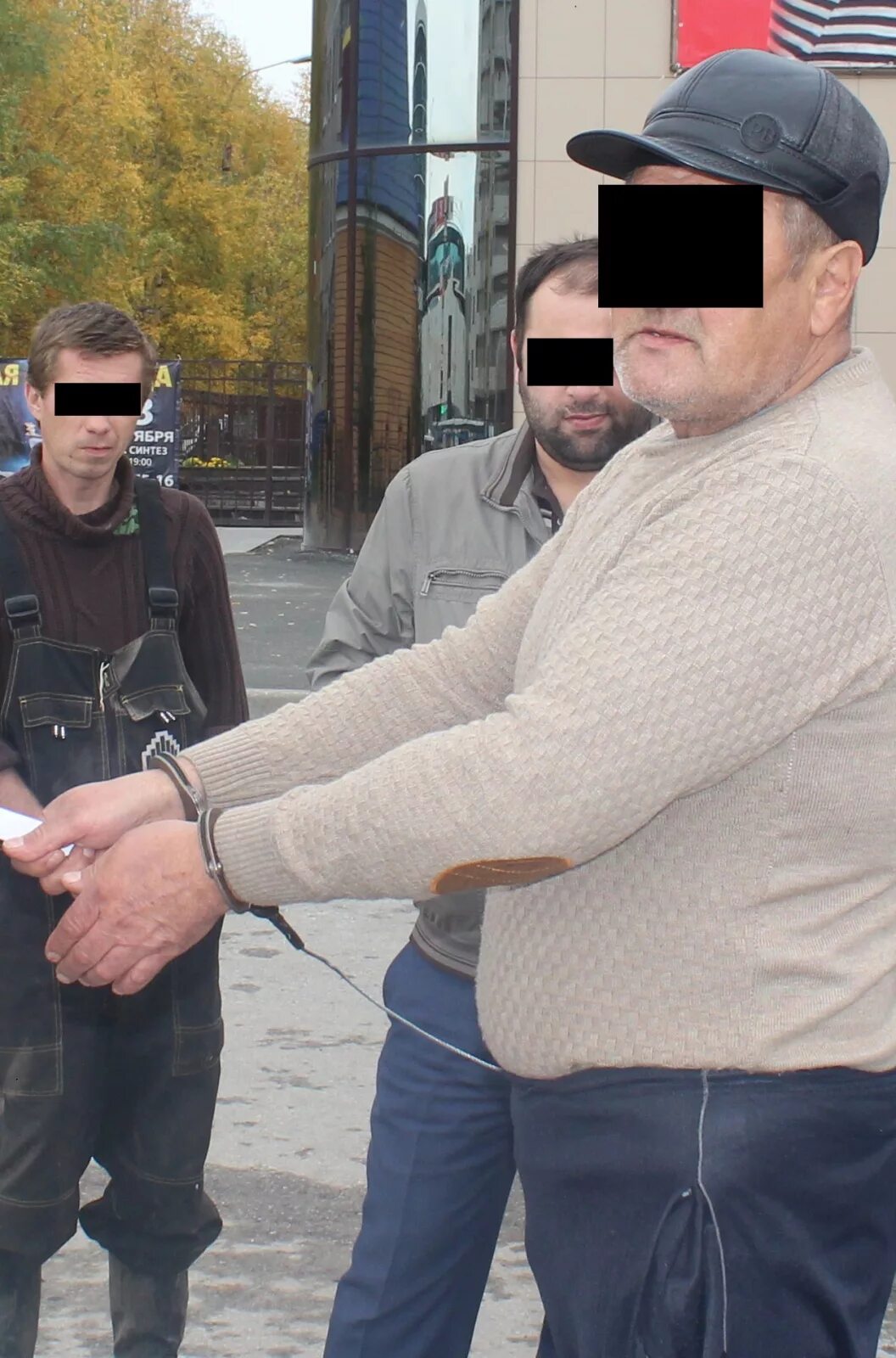 Криминальный тобольск. Новости тюмени криминал. Криминальный тобольск. Криминальные новости тобольск контакты. Типичный тобольск криминальные.
