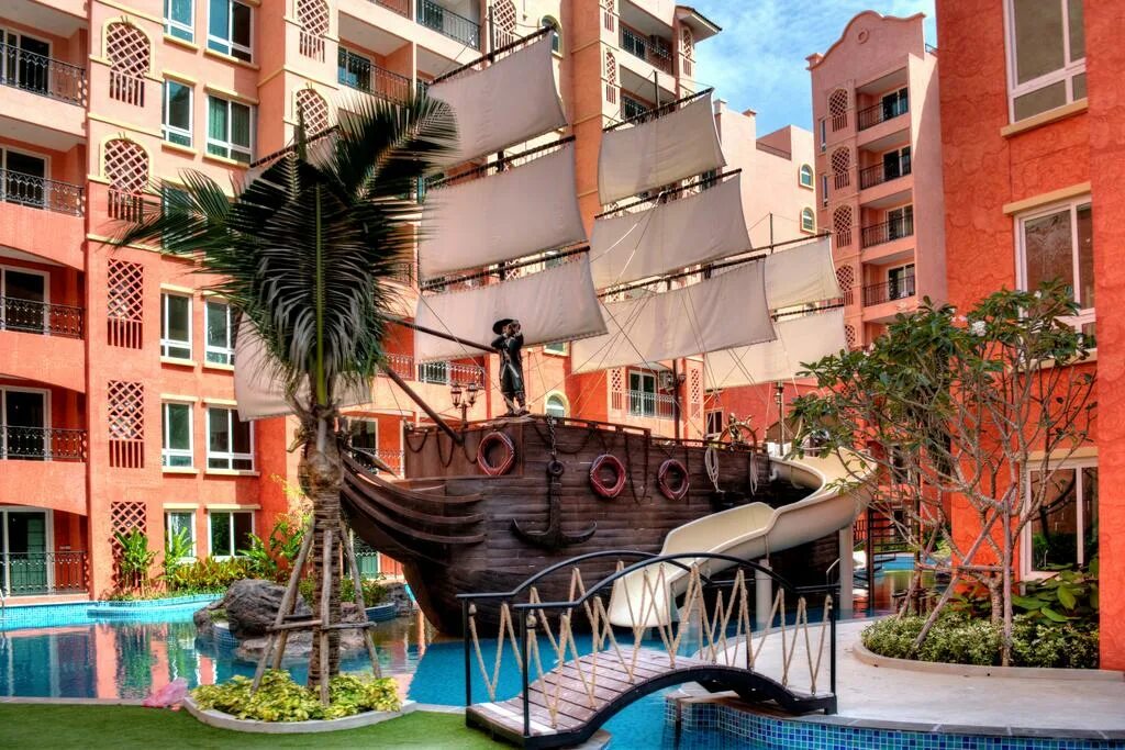 Паттайя отель севен сис. Семь морей паттайя. 7 морей паттайя кондоминиум. 7 морей паттайя кондоминиум. Севен сис тайланд.